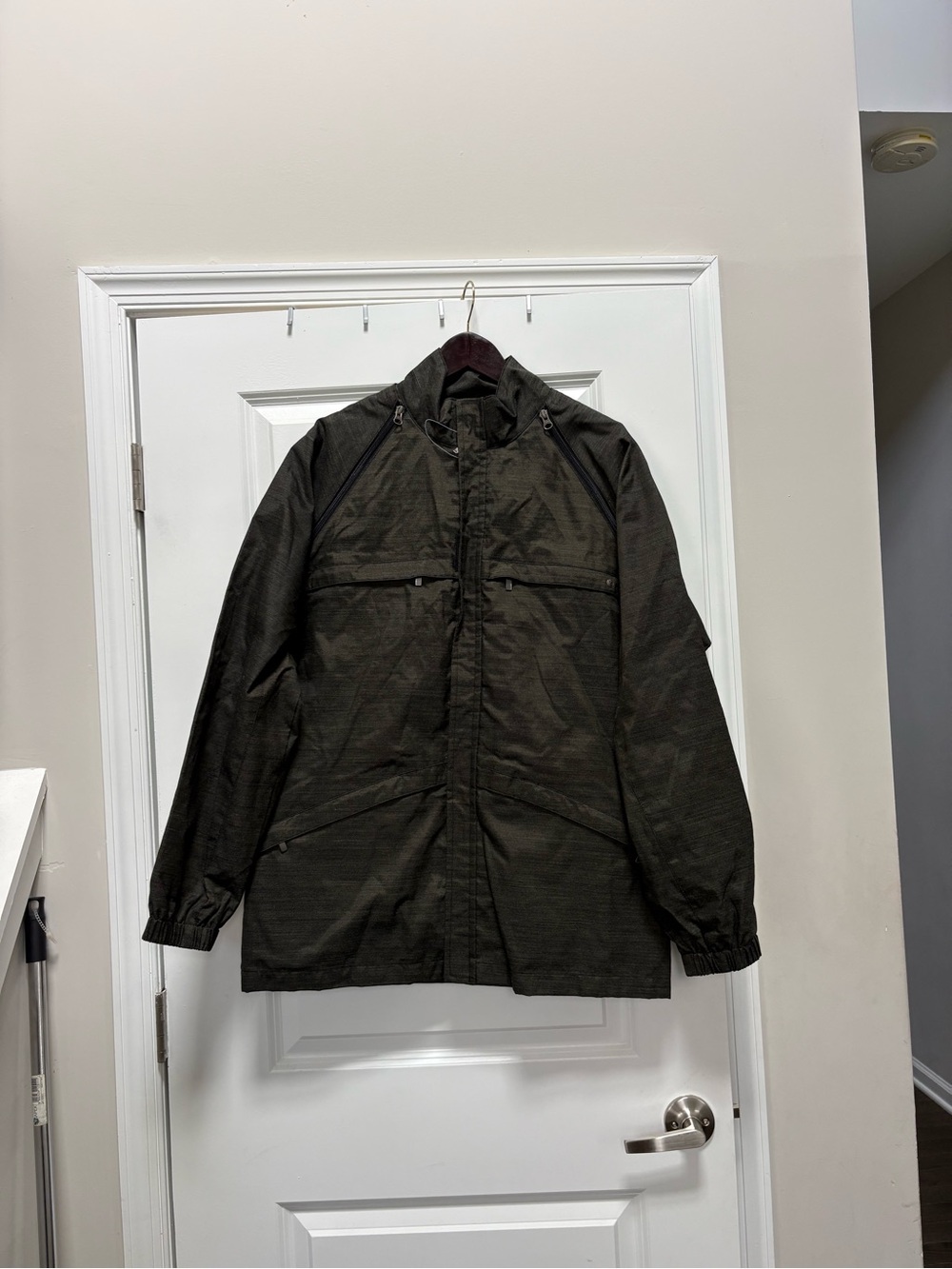 BMW Vintage Jacket with Removable Sleeves and Back Pockets